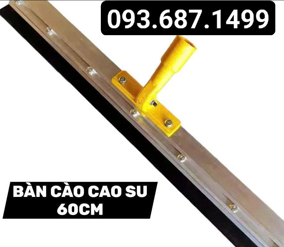 Bàn cào cao su sân thể thao