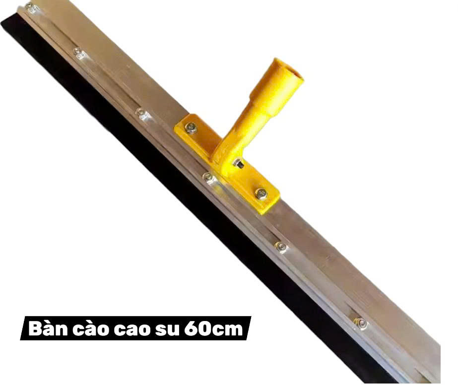 Bàn cào cao su sân thể thao